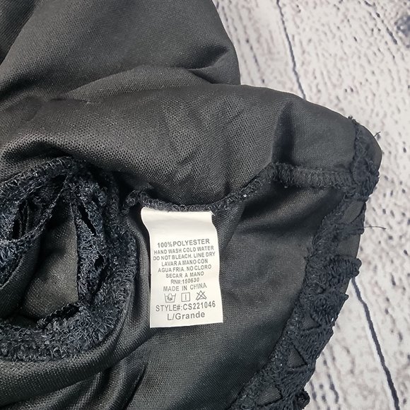 BLACK CROCHET BRALETTE RUFFLE TANK TOP - Picture 5 of 7